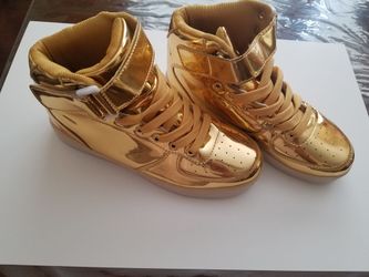 Tenis de niña nuevos size 6