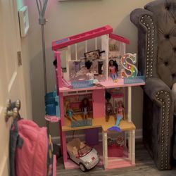 Barbie doll dream House 
