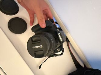 Canon EOS 4000D Camera + 18–55mm Lens & Bag – Like New