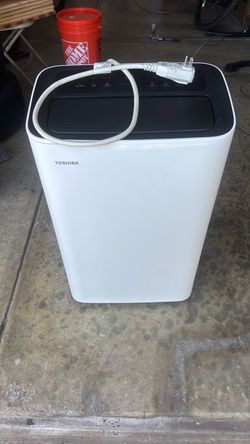Toshiba 12000 BTU 115-Volt Inverter Wi-Fi Quiet Portable AC Air Conditioner 350 sqft window kit A/C cooling fan