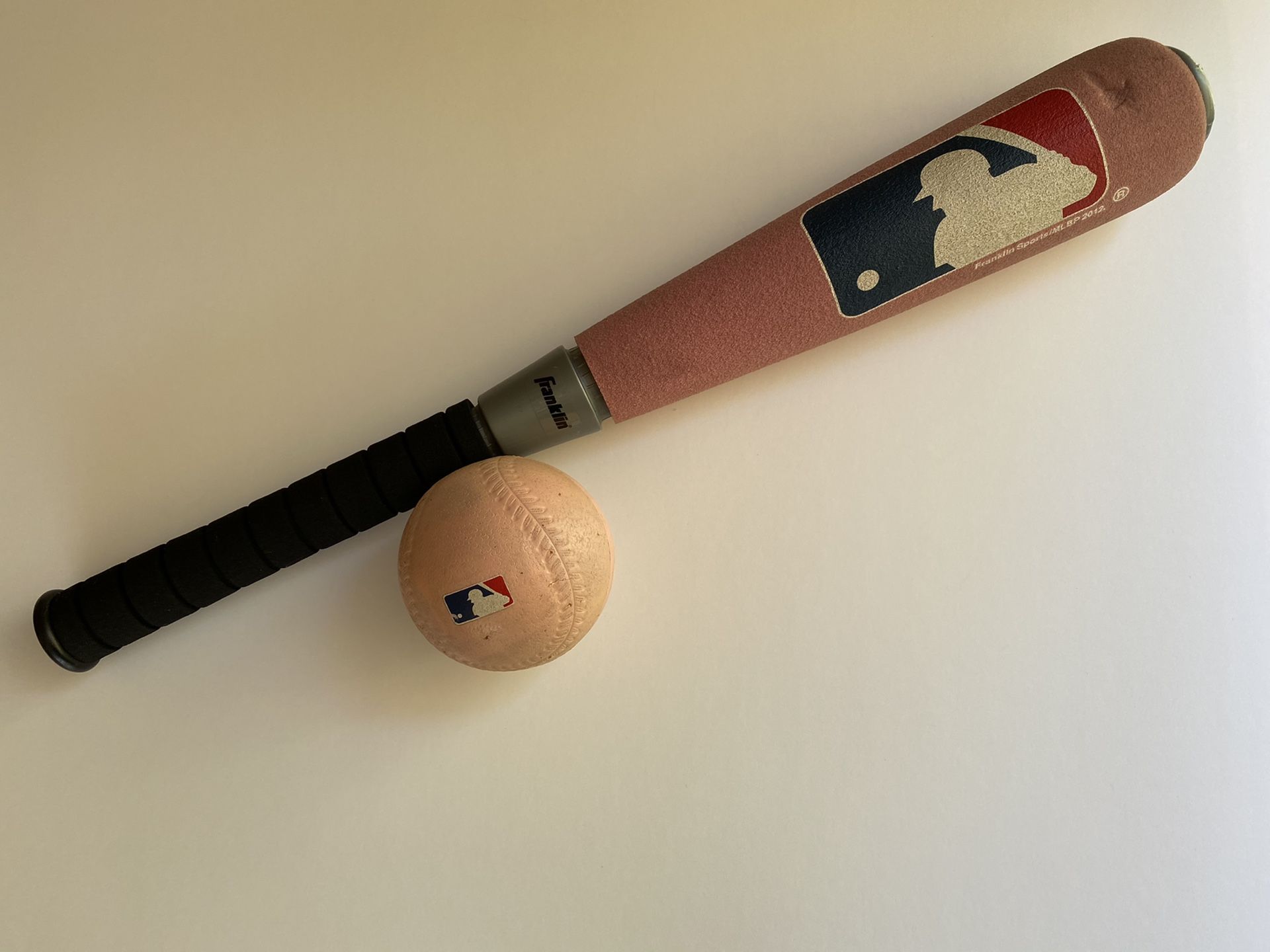 Franklin Sports MLB Foam Baseball Bat and Ball Girls Pink