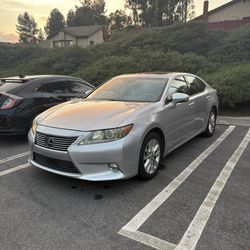 2013 Lexus ES 300h