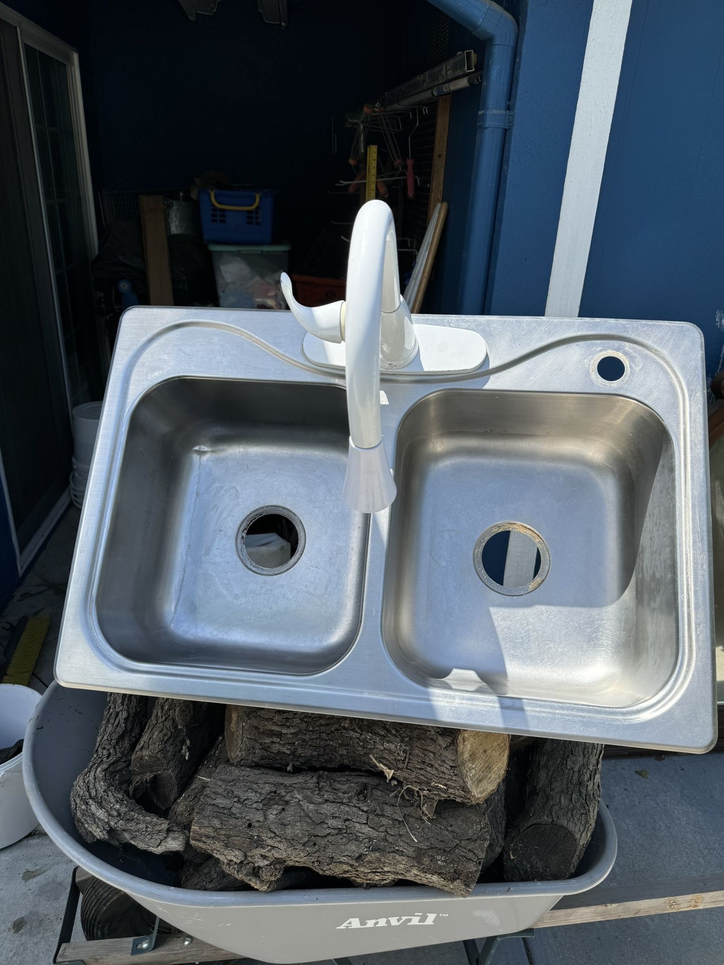 Mitchen Sink