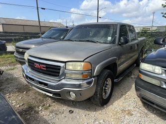 2004 GMC sierra 2500 Part Out 