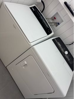 Whirlpool washer & gas dryer extra large capacity washer