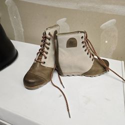 Sorel Wedge Shoes New 