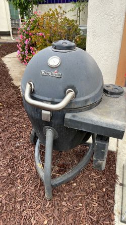 Charcoal grill