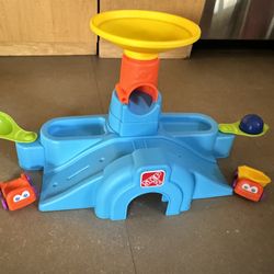 Step 2 Buddies Tunnel Tower