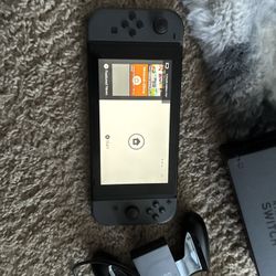 Nintendo Switch 