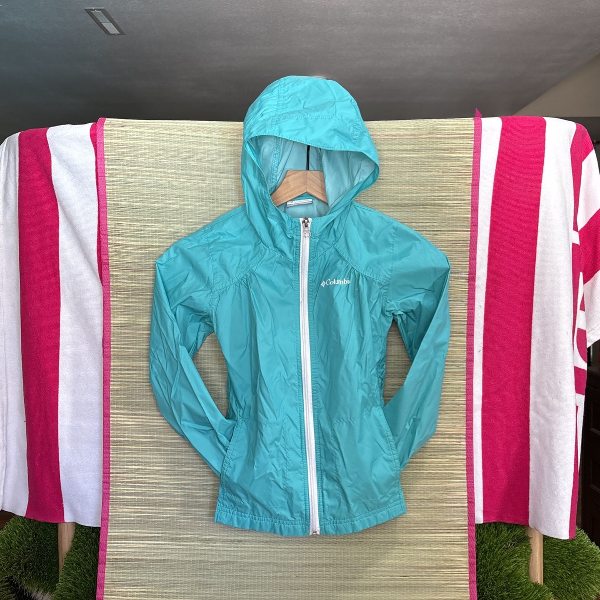 Columbia/ Girls Size Sm/ Parka Or Wind Breaker