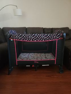 MINNIE MOUSE PLAYPEN