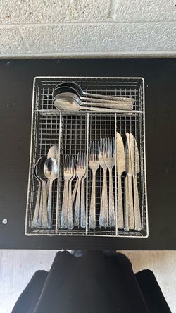 Silverware set with holder