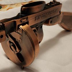 COLLECTOR MINI THOMPSON MACHINE GUN  LIGHTER HOLDER 