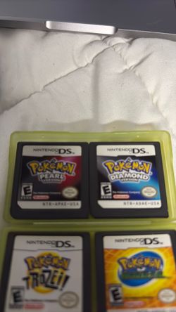 Nintendo DS Pokémon Game Lot + Carry Cases 🔥