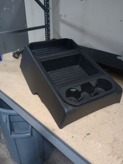 Ford F-150 Center Console With Cup Holders 