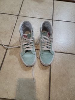 Vans - The Windy City Size 7.5 Men / Size 9 Women