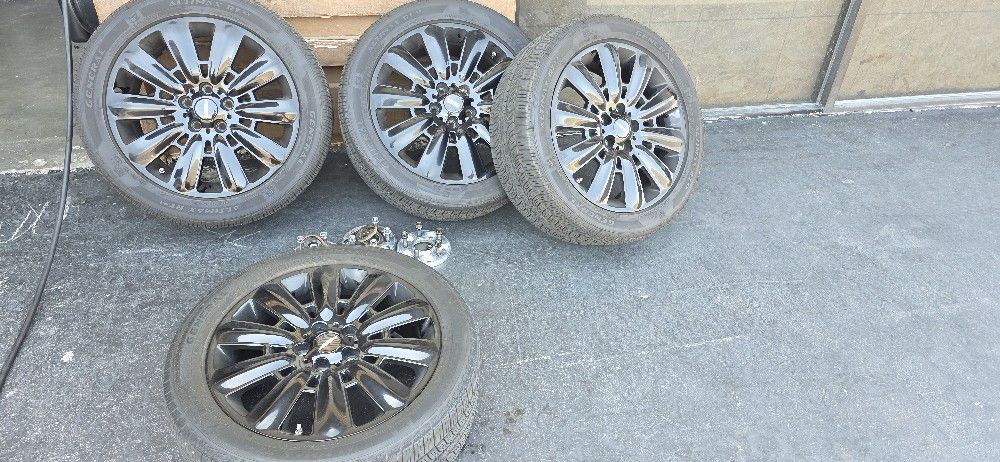 18s Wheel With Tires 245/45/18