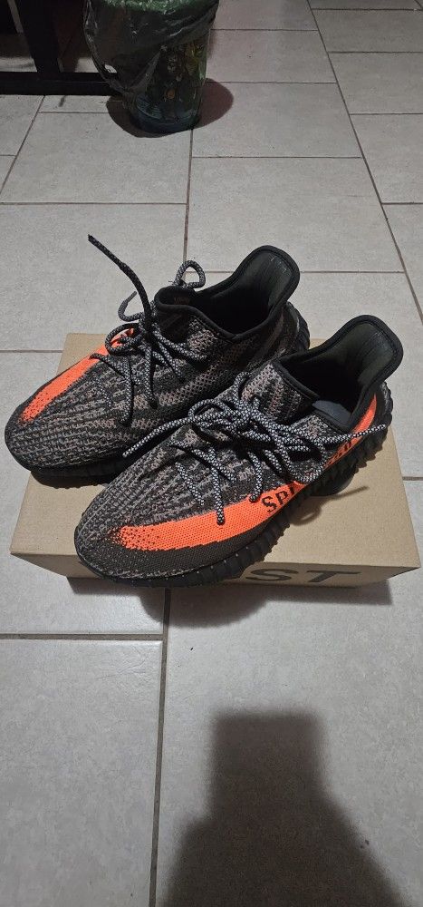 Size 9 1/2 Adidas Yeezy Boost YZY 350 V2