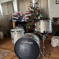 White Sparkle Drum Set