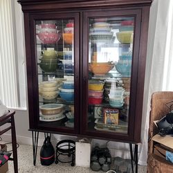 China cabinet on hairpin legs - Free