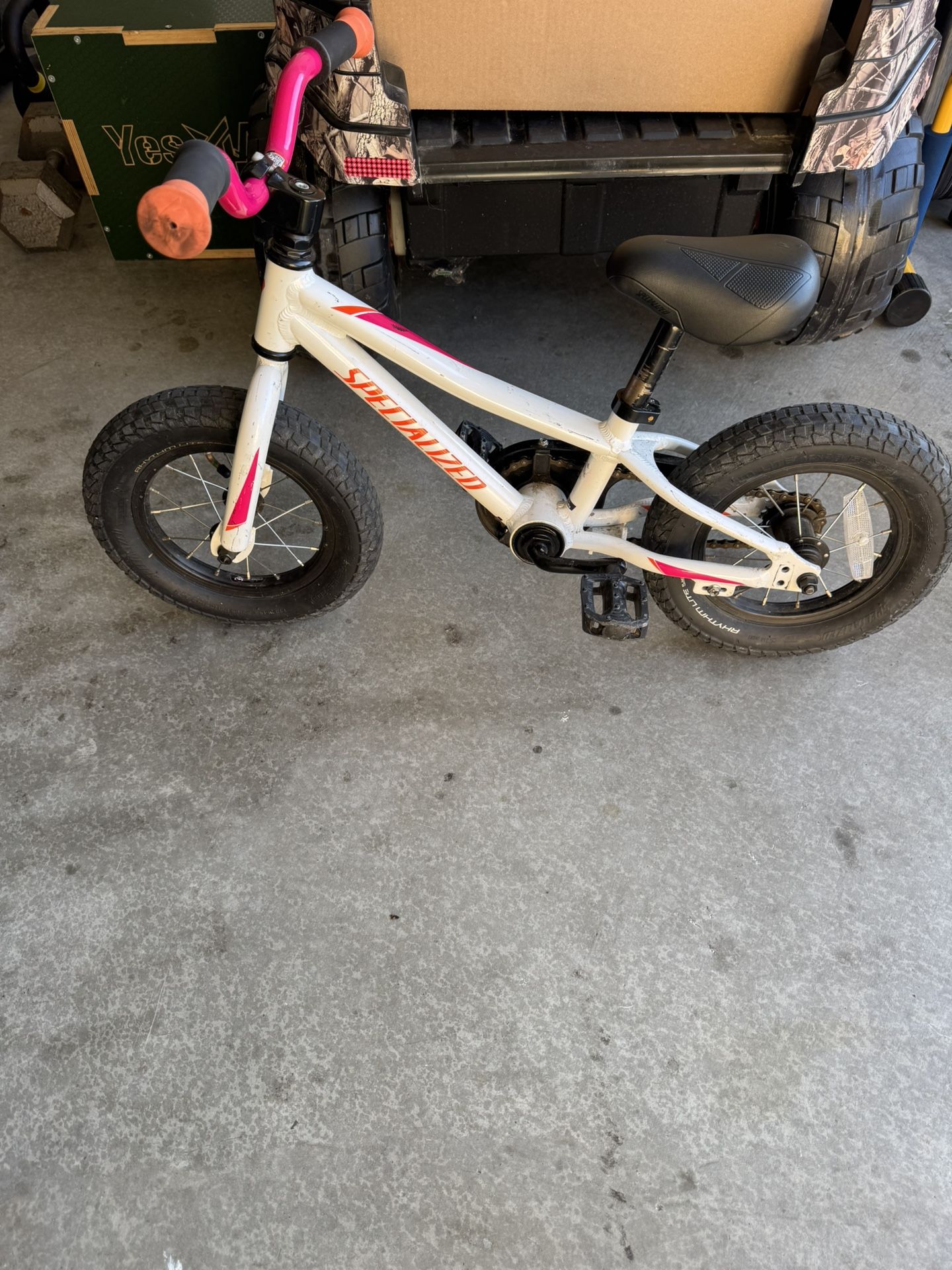 Specialized kids bike 12”