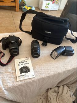 Canon Rebel T5 / 1200D DSLR Camera Bundle - EF 75-300mm Lens, Flash, Charger, Bag - Excellent Condition