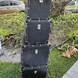 Beautiful stackable leather-like box set