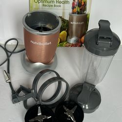 Nuti Bullet At 900 Rose Gold-plus accessories, and recipe book