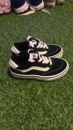 11c Toddler Vans Low-Top Black and White Sneakers toddler