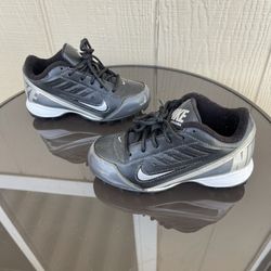 Pre- Owned Kids Nike Land Shark Football Cleats Black 511290-009 Size 10C