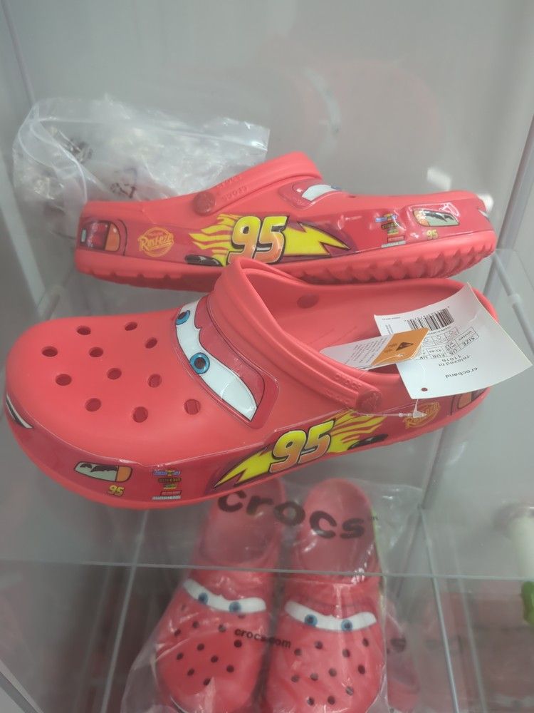 Crocs