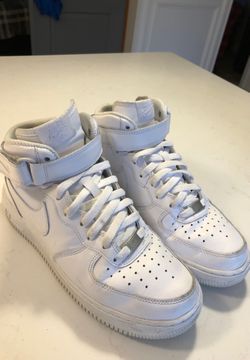 Men’s high top Air Force 1 in size 8