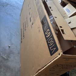 Original Panasonic VT60 65” Plasma TV Box w/ Factory Packing Foam Inserts – Rare”