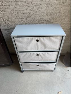 Dresser