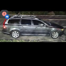 2008 Volvo V70 With Clean Title Has Bad Water Pump Needs To Be Towed