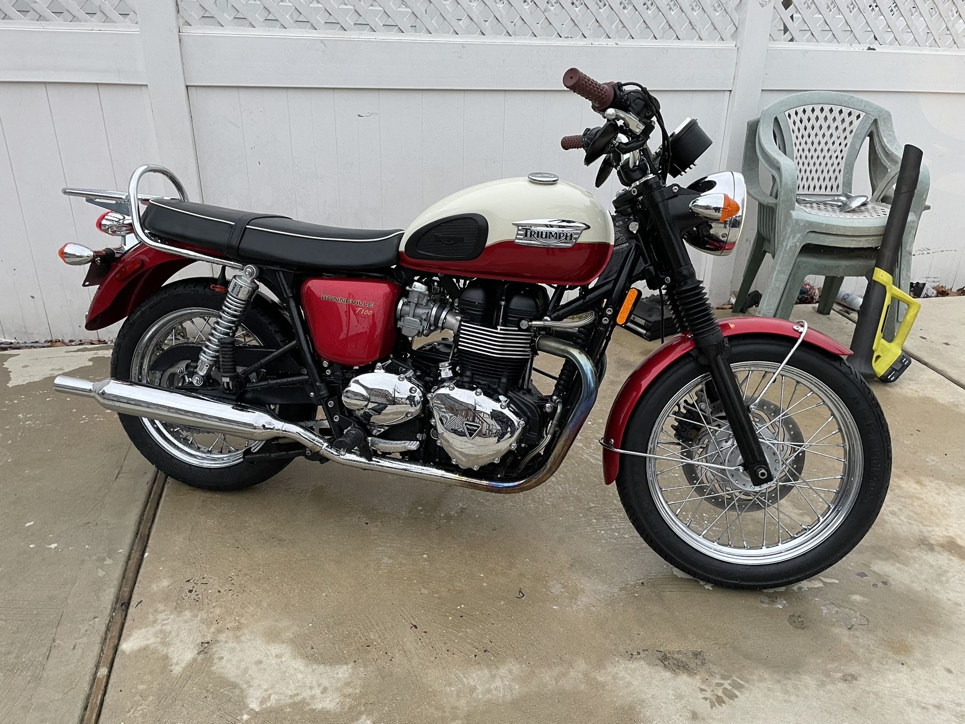 2012 Triumph T100 Bonneville