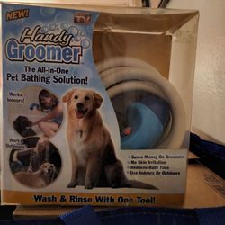 Handy Groomer All-In-One Pet Bathing Tool