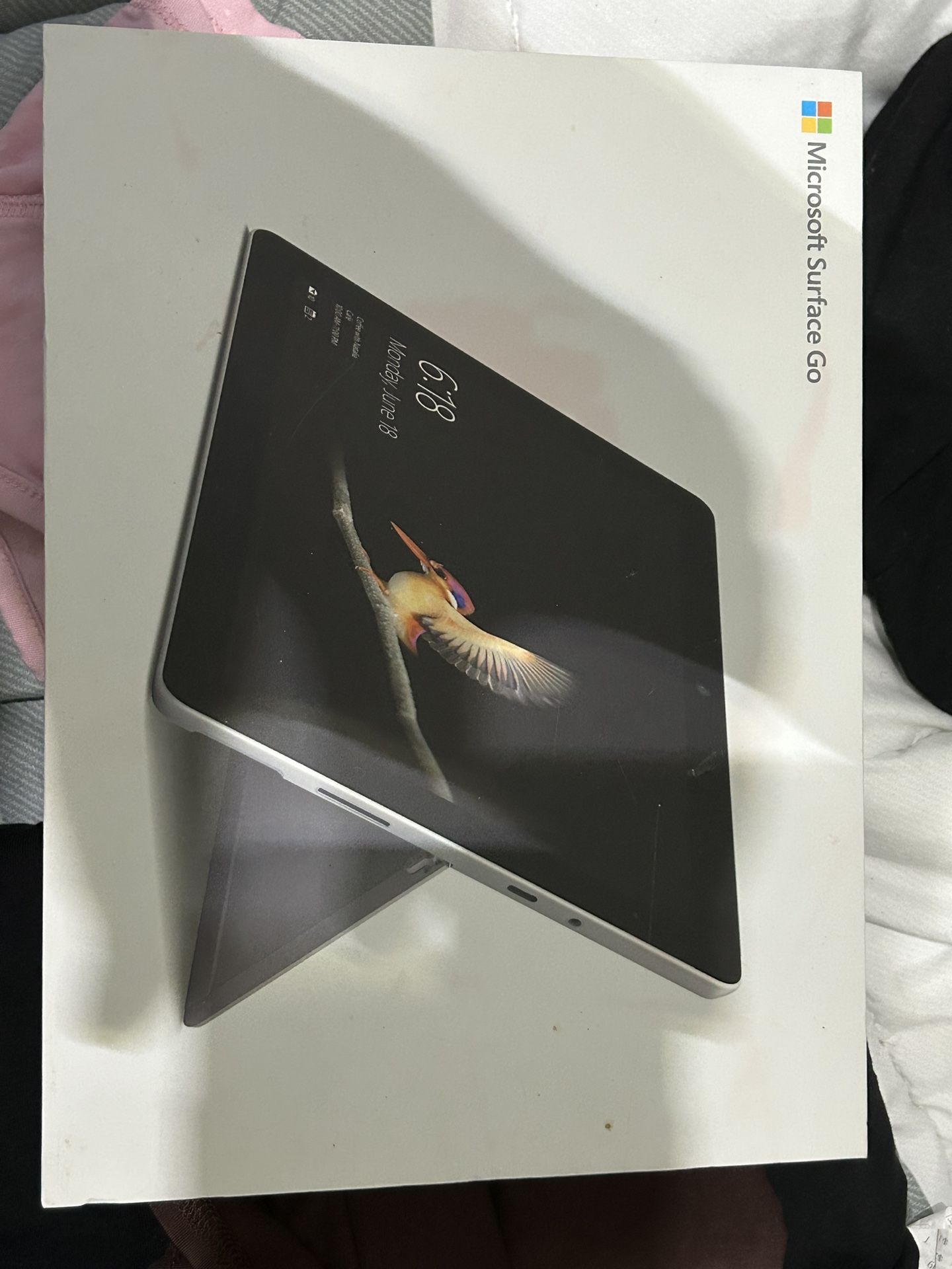 Microsoft Surface Go