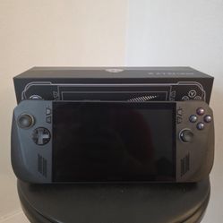 ASUS ROG Ally X Z1 Extreme 1TB – Excellent Condition – With Box