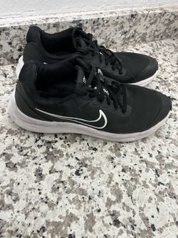 Boys shoes
