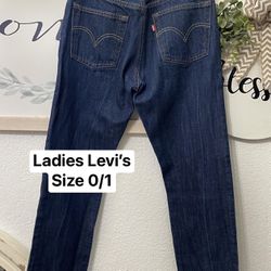 Levi’s Ladies Jeans 