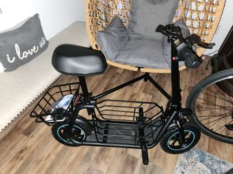 Gyroor electric scooter
