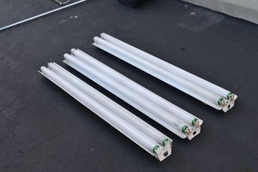 4ft fluorescent strip lights 3 pc