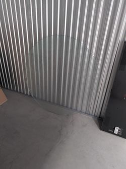 Glass Round 48" Tabletop or Other $10