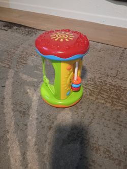 Scoot and play