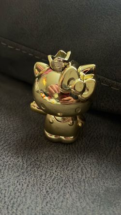 Hello kitty special edition gold