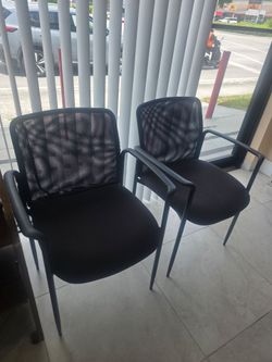 2 silla $35