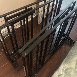 Queen Sz Foldable Bed Frame