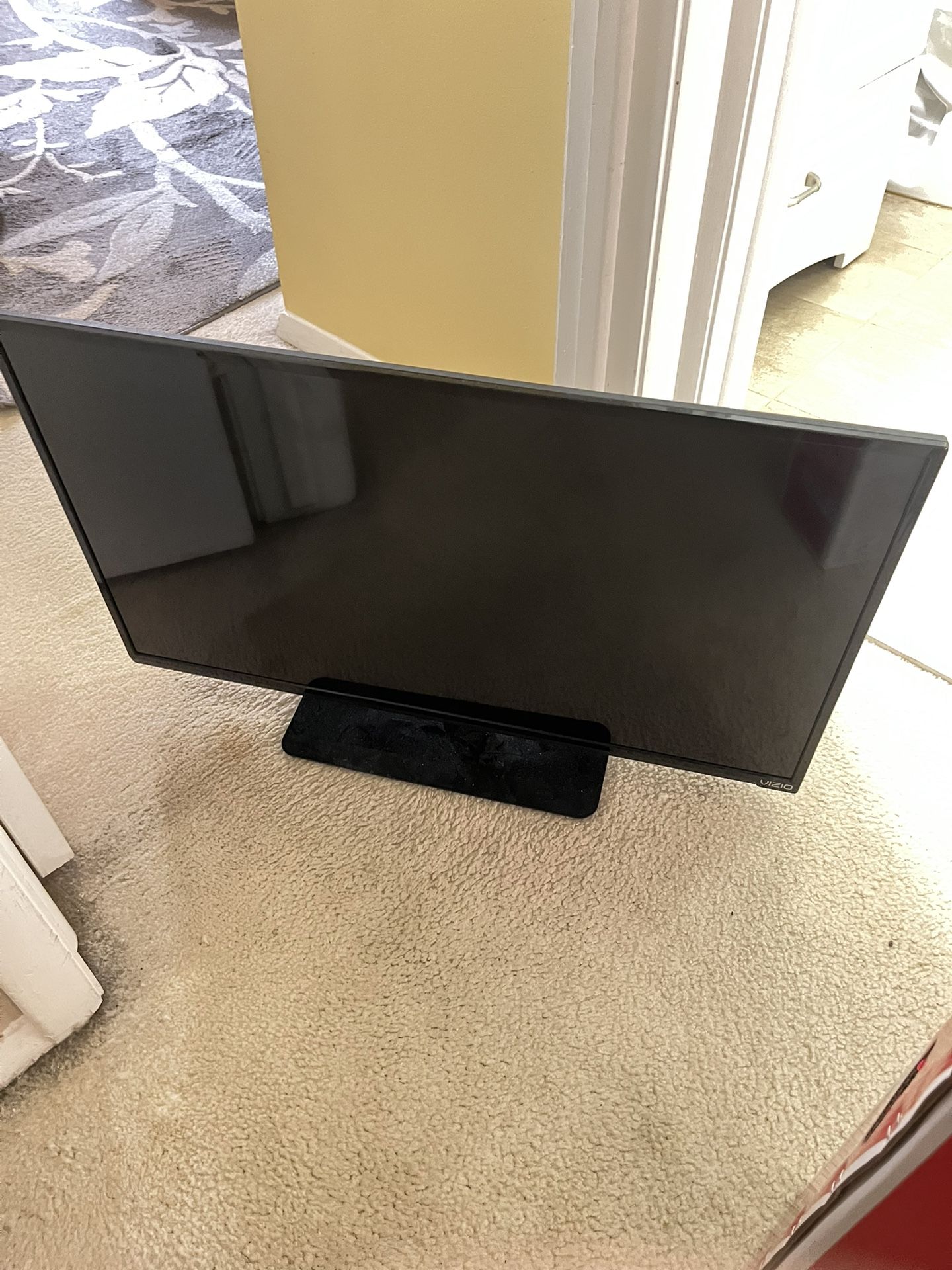 Vizio TV 30 inch
