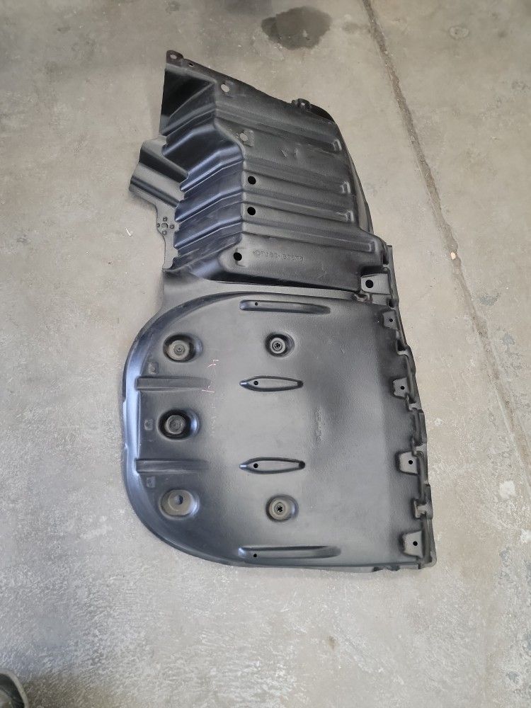 Toyota Camry 18 To 24 Rear Shield Cover